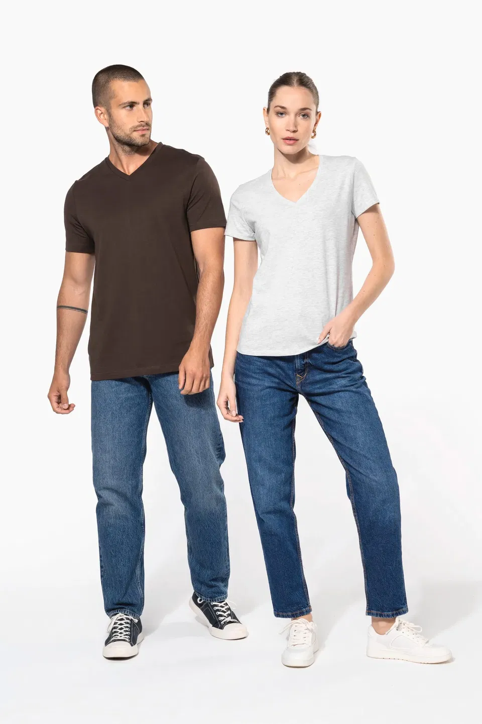 Camiseta manga corta y cuello de pico