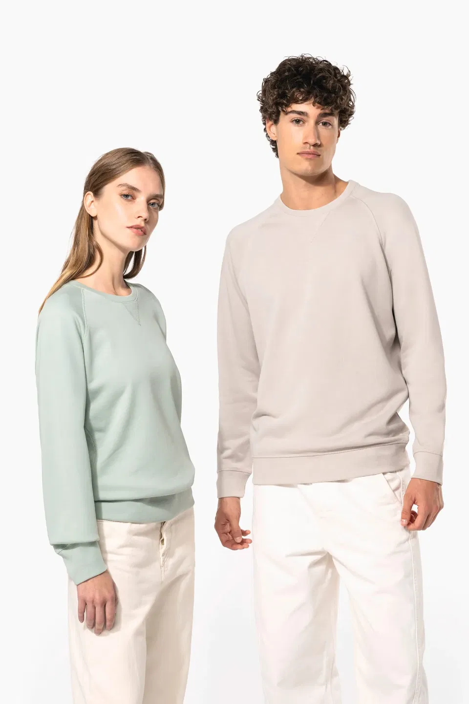 Sudadera algodón orgánico con cuello redondo y mangas raglán de hombre