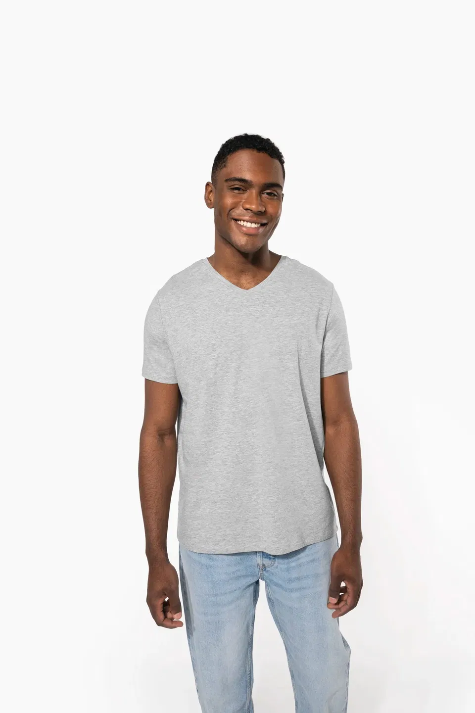 Camiseta con elastano cuello de pico hombre