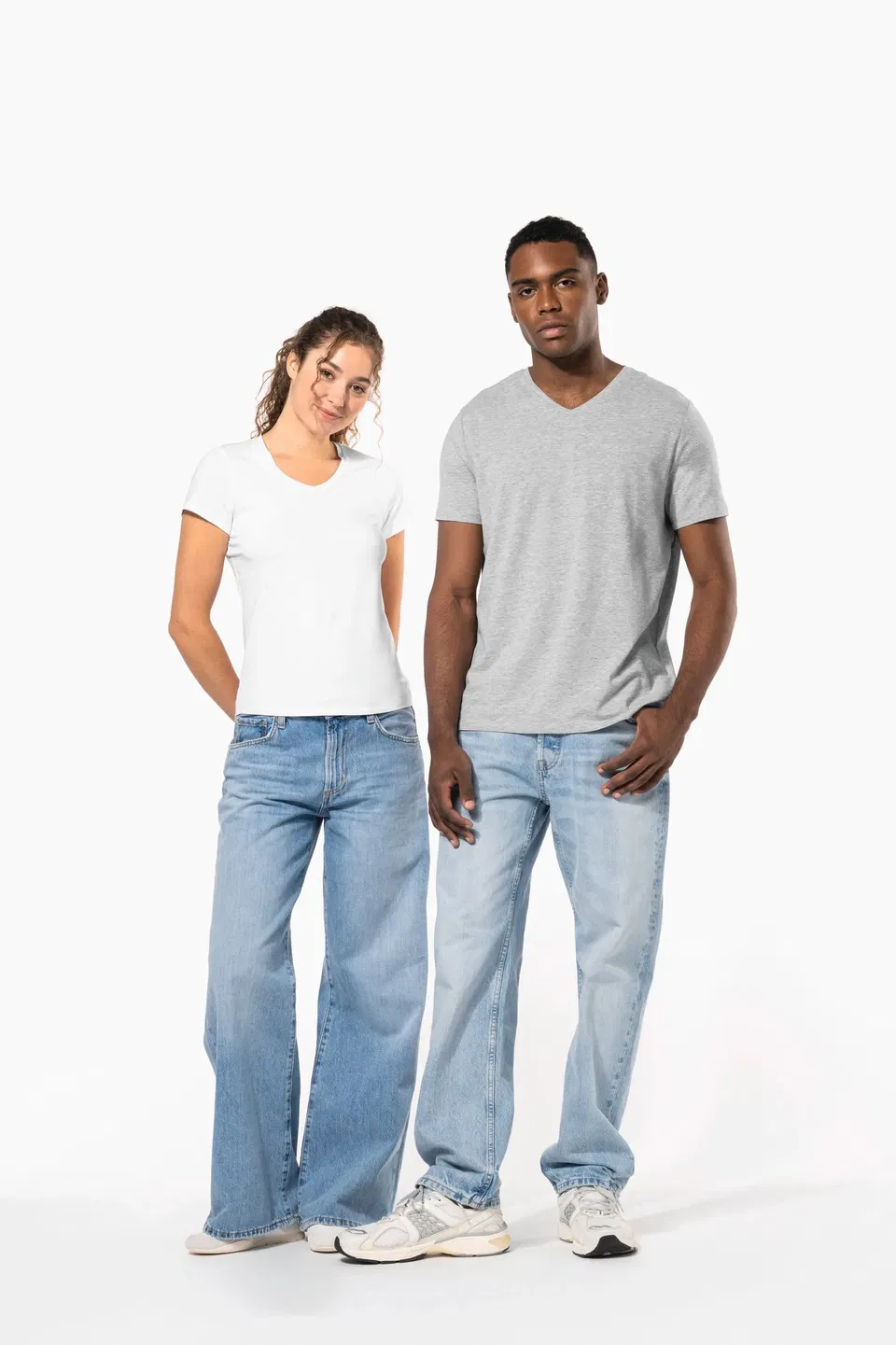 Camiseta con elastano cuello de pico mujer