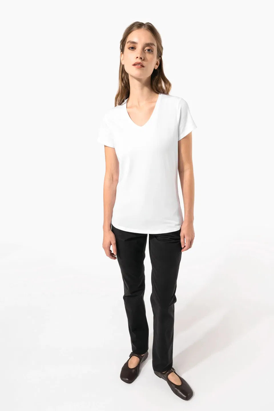 Camiseta con elastano cuello de pico mujer