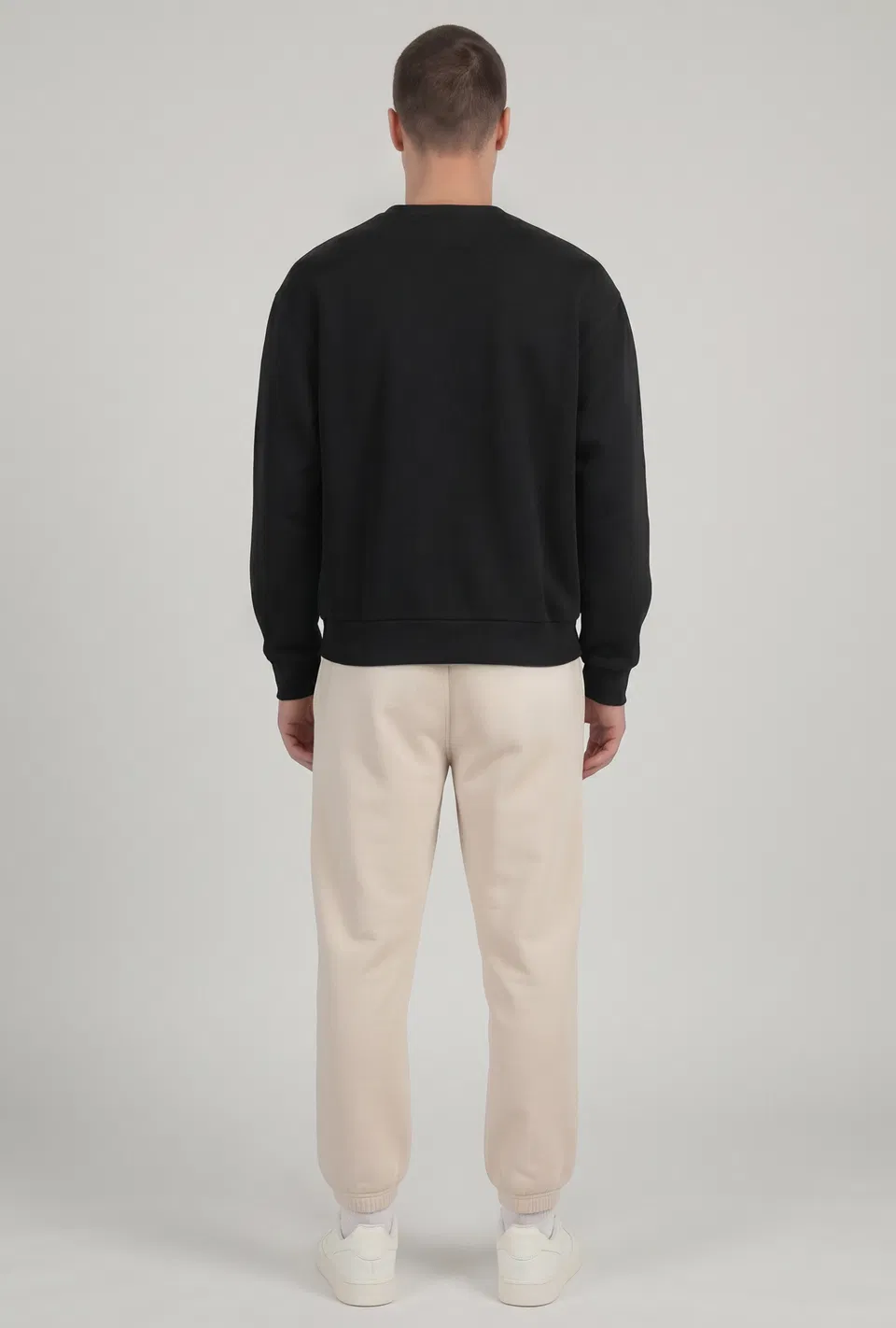 LEVI CREWNECK