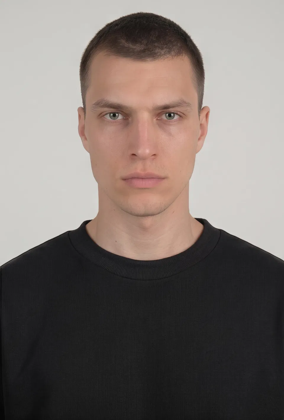 LEVI CREWNECK