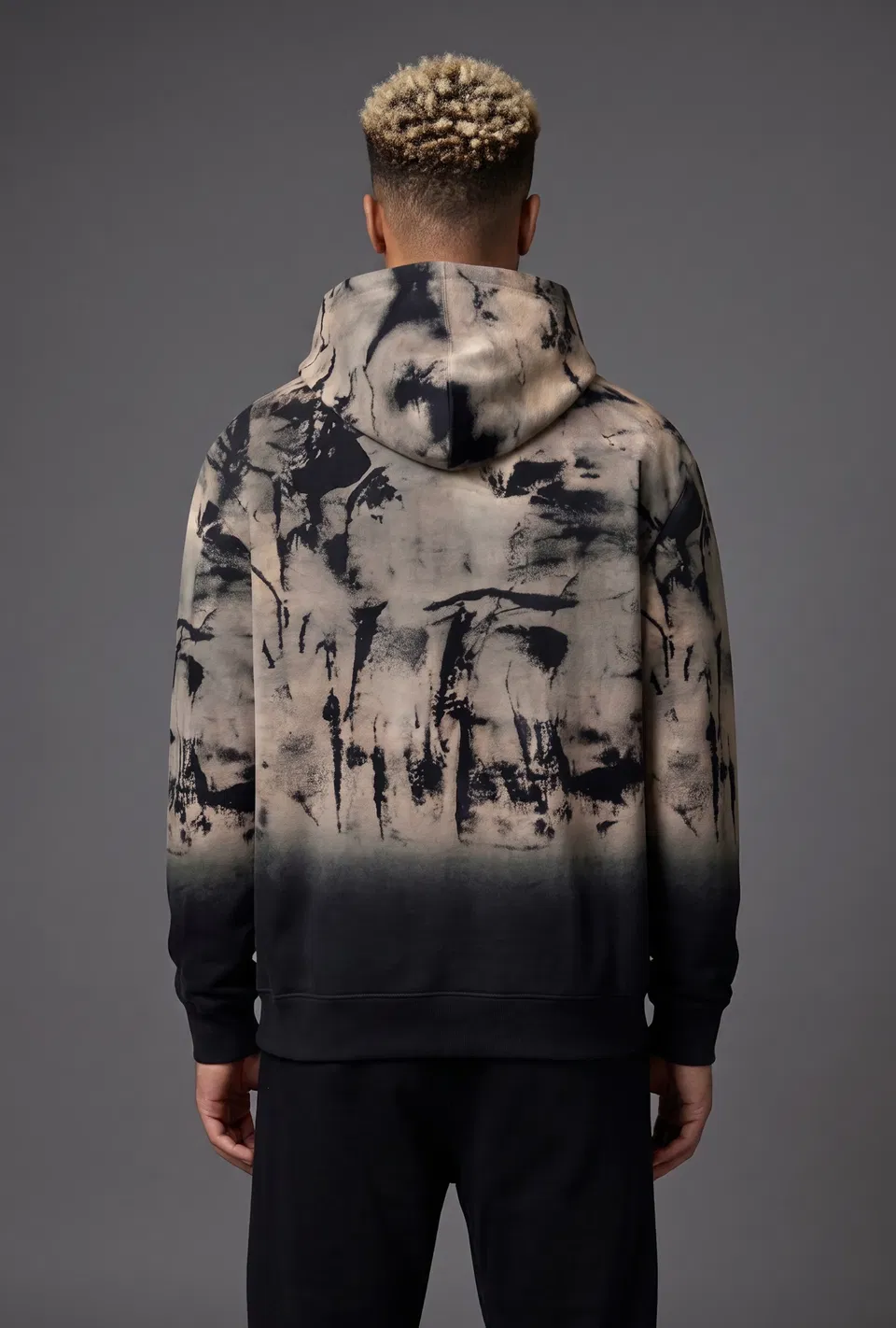 OVERSIZED HOODIE 