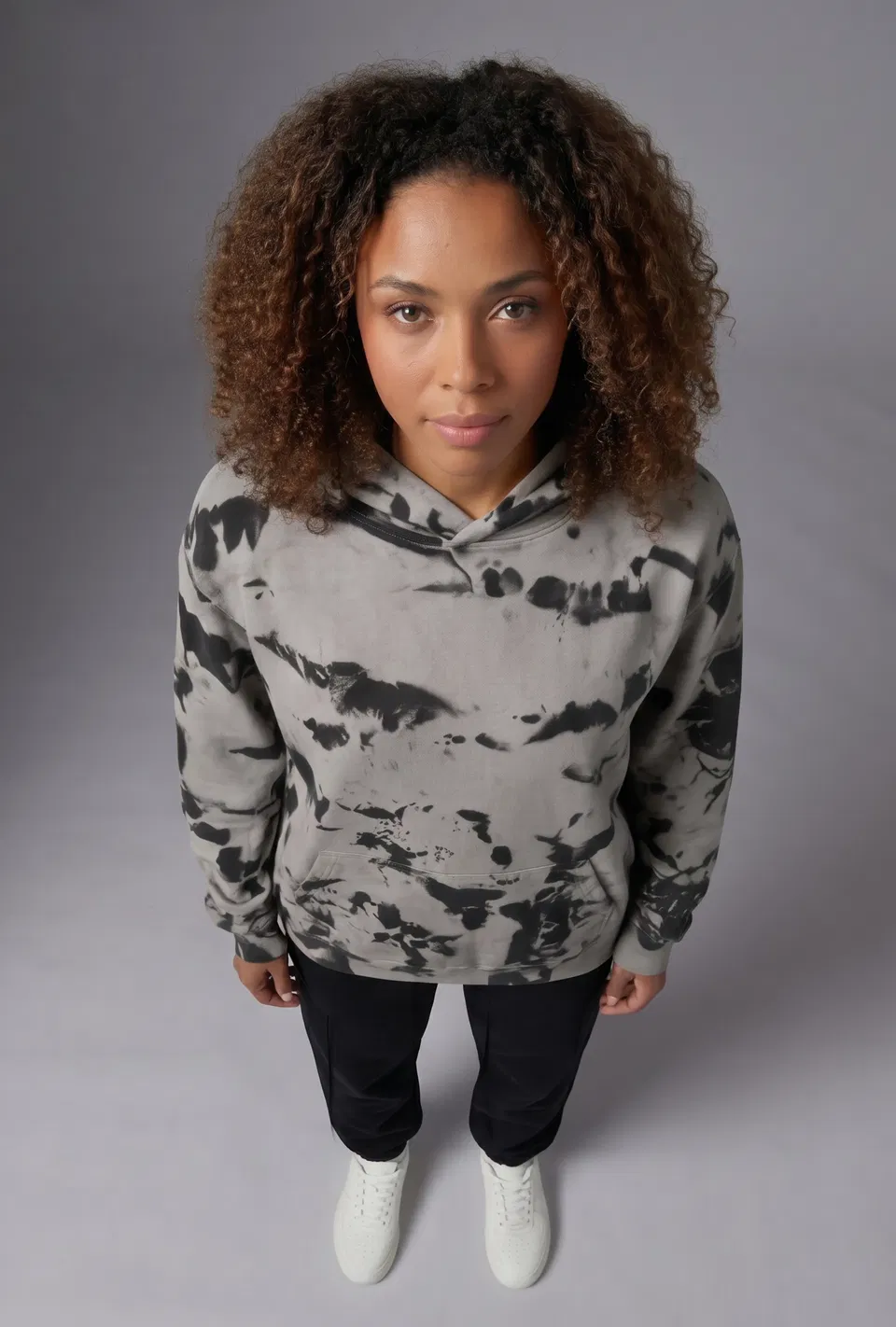 OVERSIZED HOODIE 